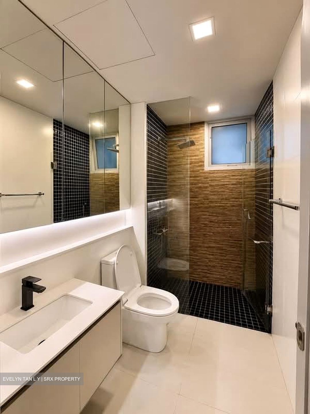 Ferraria Park Condominium (D17), Condominium #581112011